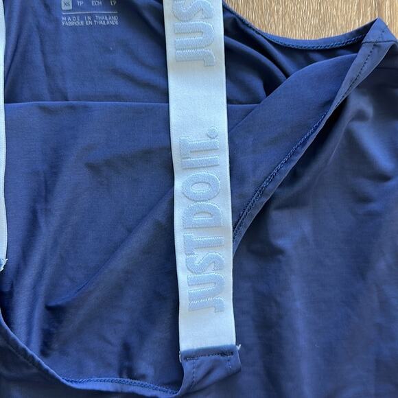 Nike Dri-Fit Elevated Elastika Training Tank Top - Picture 4 of 5